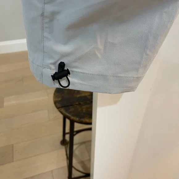 On Cloud hiking pants . NWOT. - Picture 4 of 7